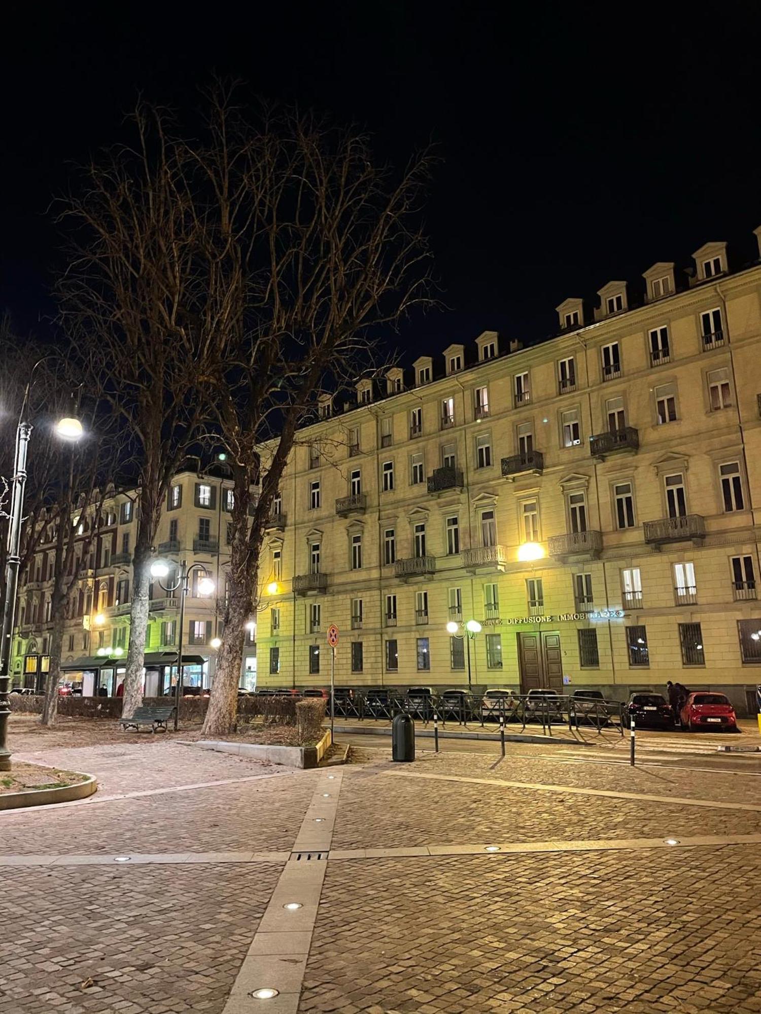 Apartamento Emozione Torino - Affascinante, Silenzioso, In Palazzo D'Epoca Pressi Piazza Solferino Exterior foto