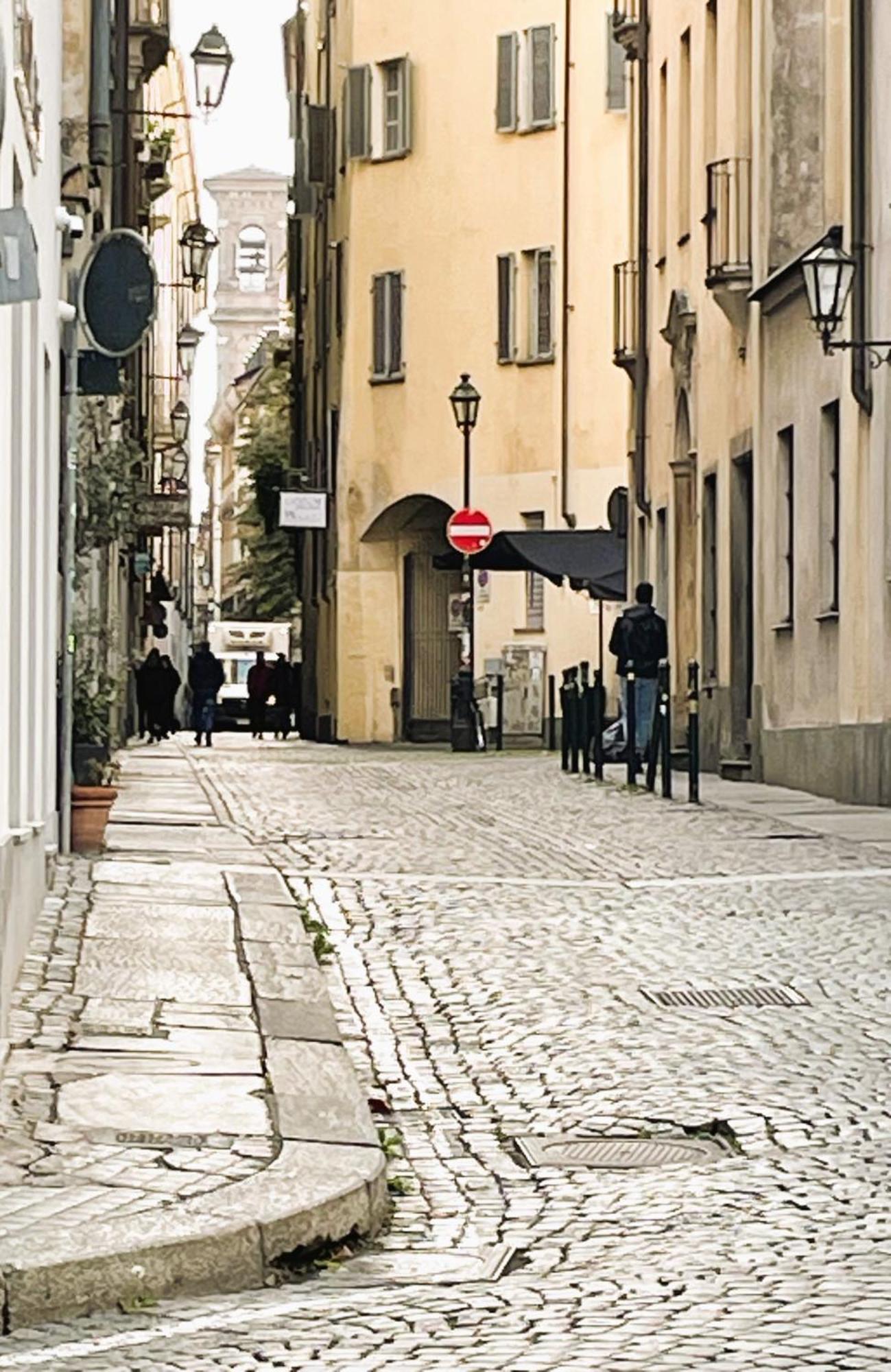 Apartamento Emozione Torino - Affascinante, Silenzioso, In Palazzo D'Epoca Pressi Piazza Solferino Exterior foto