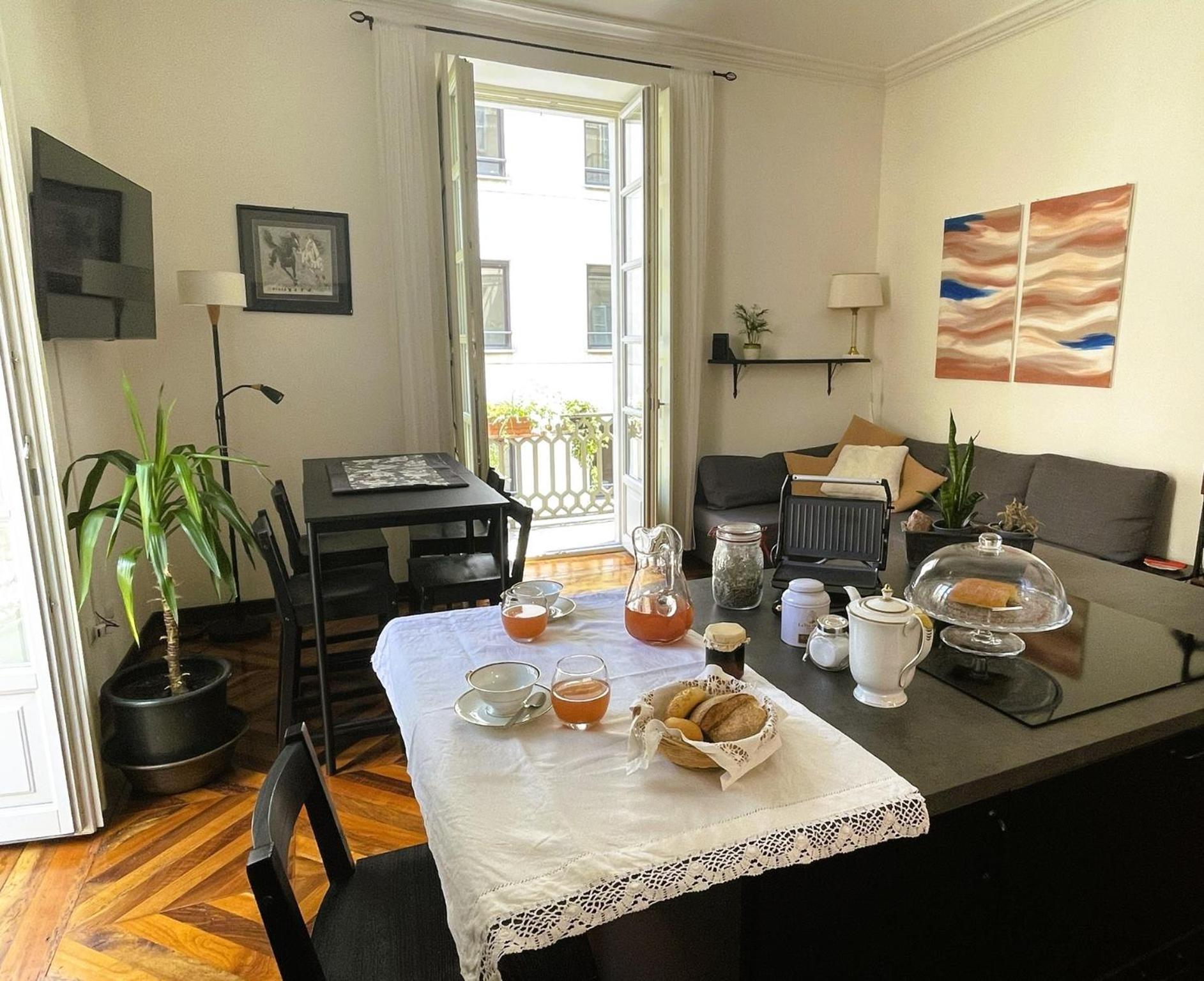 Apartamento Emozione Torino - Affascinante, Silenzioso, In Palazzo D'Epoca Pressi Piazza Solferino Exterior foto